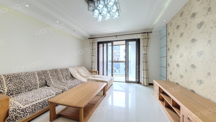 泰宝华庭(公寓)二手房实景图