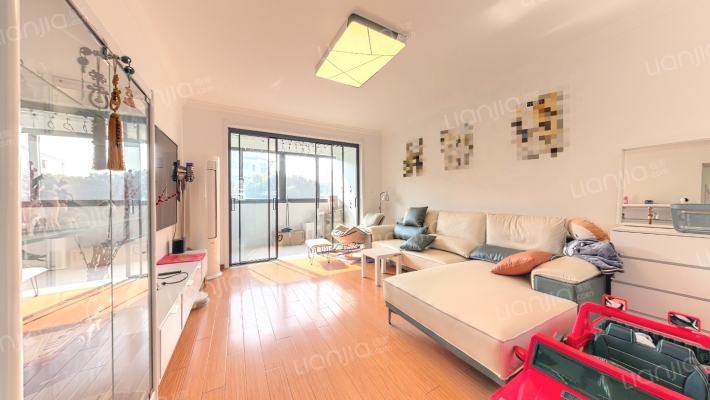 鹤鸣新苑一村二手房实景图