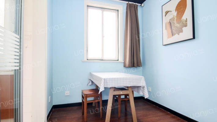 万航公寓二手房实景图