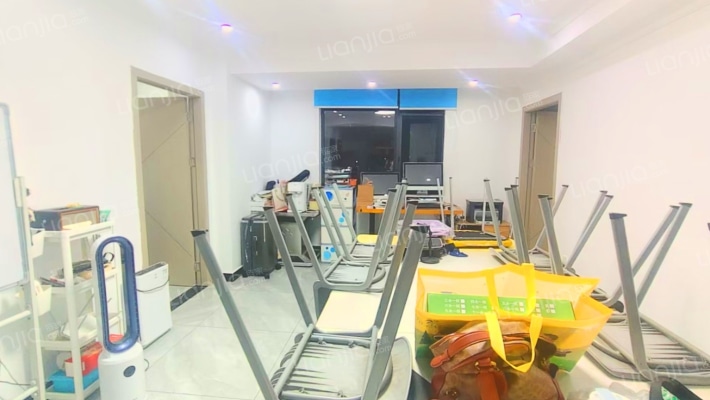 达亨大厦二手房实景图