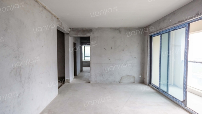 泽京铂宸二手房实景图