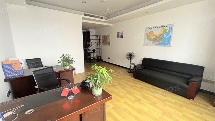 兴旺双铁城二手房实景图