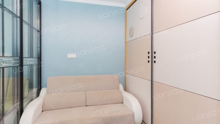 东三里桥路79弄二手房实景图