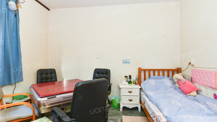 宝钢一村二手房实景图