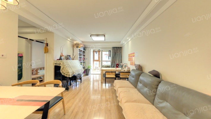 中海悦墅二手房实景图