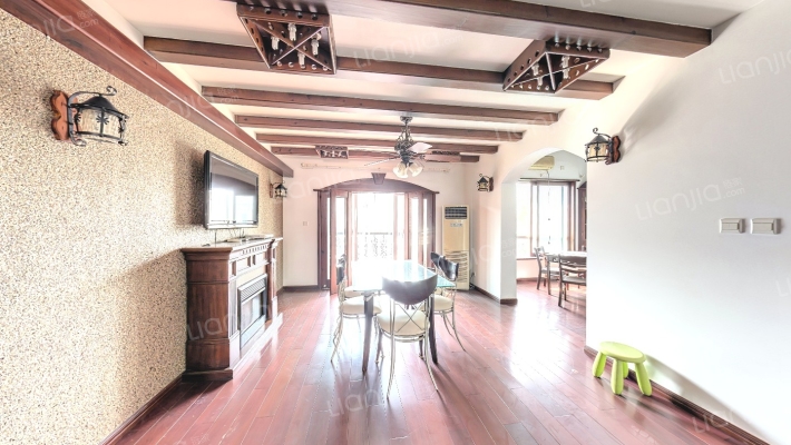 梅花山庄南华苑二手房实景图