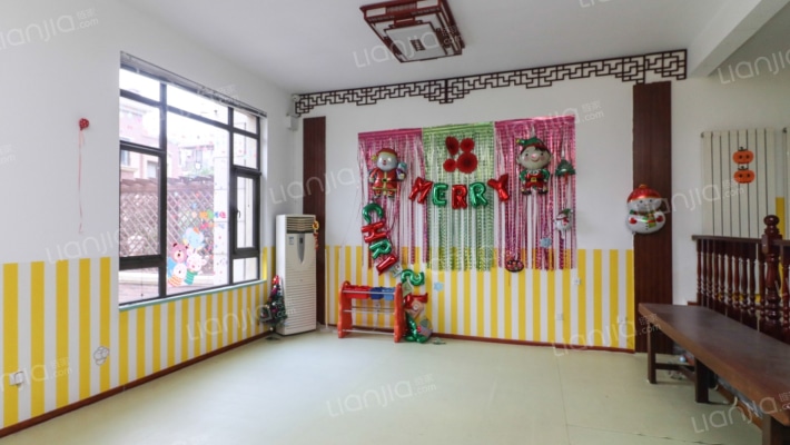 中海国际铂宫别墅西区二手房实景图