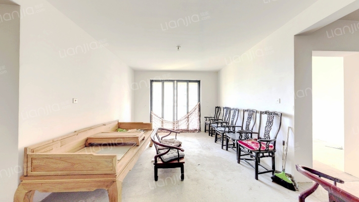 西渚花苑北区二手房实景图