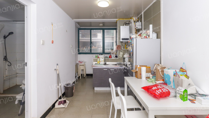 共和新苑二手房实景图