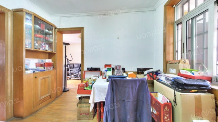 茅台雅苑二手房实景图