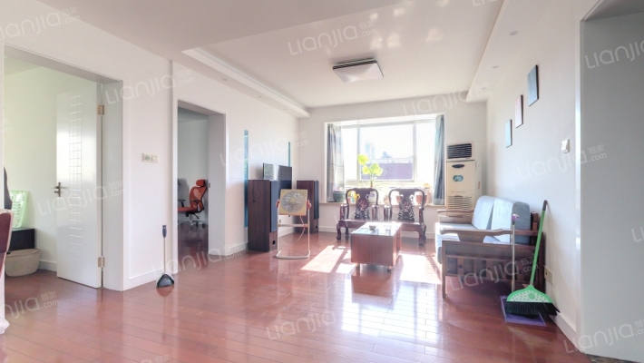 民东公寓二手房实景图