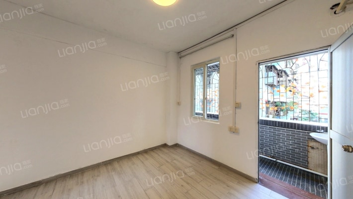 麦地安居花园二手房实景图