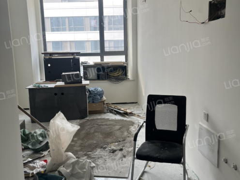整租·济南置地广场 1室1厅 西南/西