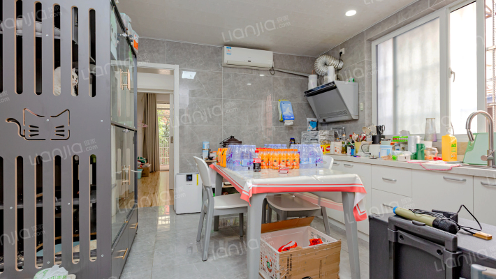 心族公寓二手房实景图