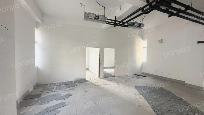 EOD总部港二手房实景图