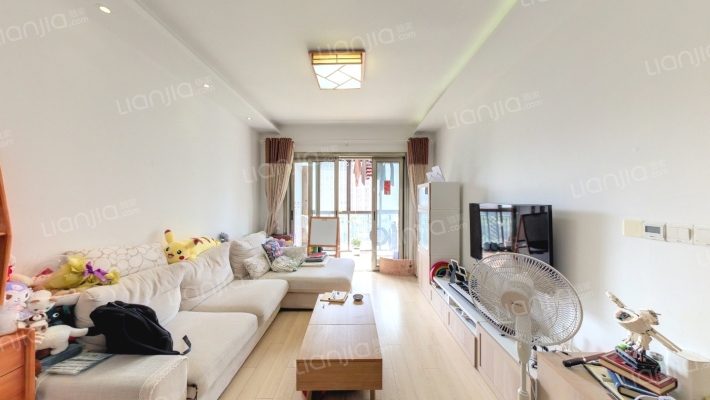 日月光水岸新郡二手房实景图