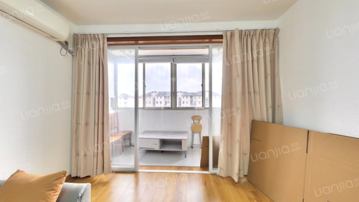 虹福小区二手房实景图