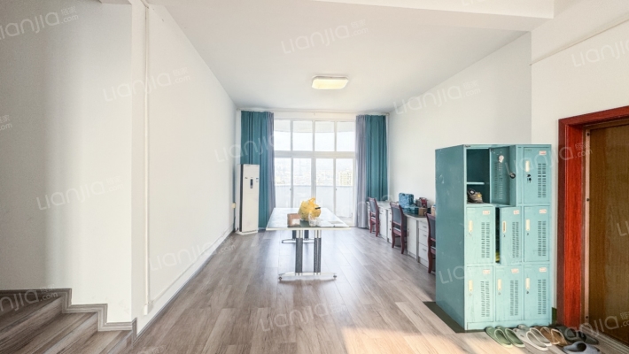 武装部集资楼二手房实景图