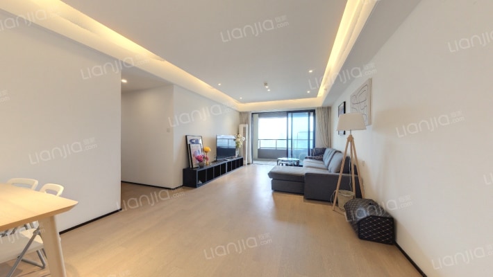 翡翠天麓二手房实景图