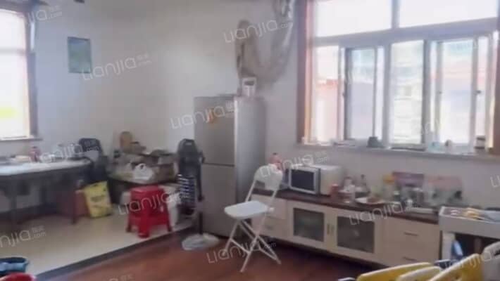 教苑新村(徐泾)二手房实景图