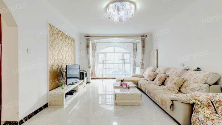 顶秀美泉小镇C区二手房实景图