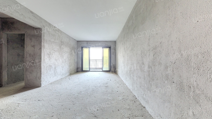 中旅银湾二手房实景图