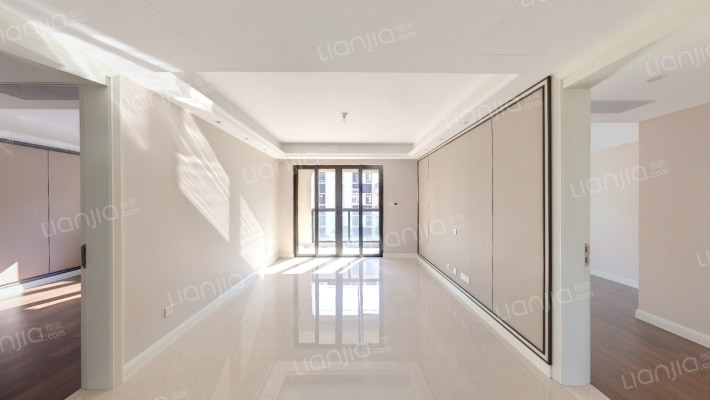 太湖金茂逸墅二手房实景图