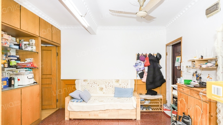 泉灵小区二手房实景图