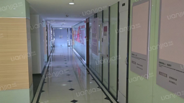 申基索菲特酒店商务楼二手房实景图