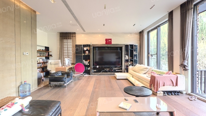 CBD国际高尔夫别墅二手房实景图