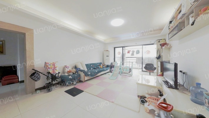 湖光山色一期二手房实景图