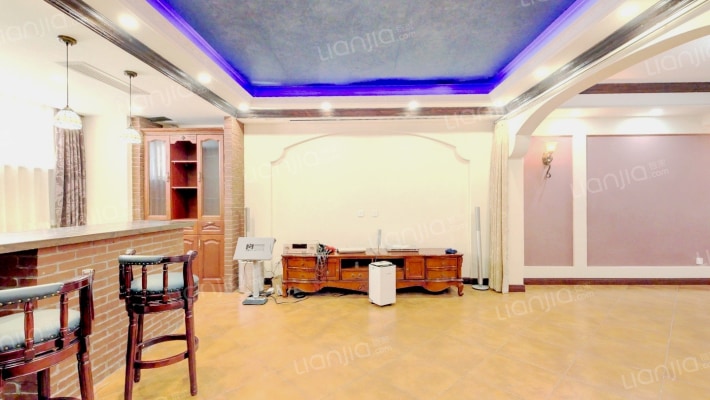 万通龙山逸墅二手房实景图