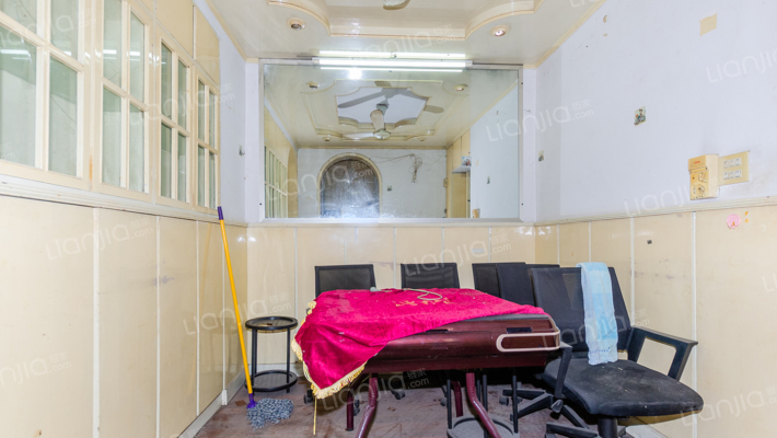 新华小区二手房实景图