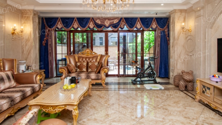 鲁能领秀城3街区二手房实景图