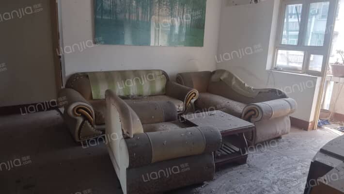 援建村二手房实景图