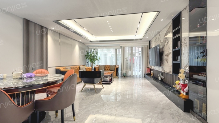 湖畔天下三期二手房实景图