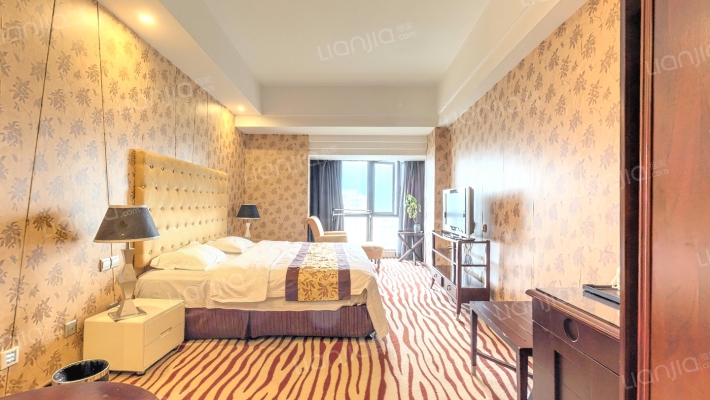 雅戈尔YAKR公馆二手房实景图