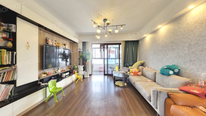 国贸天悦云庭二手房实景图