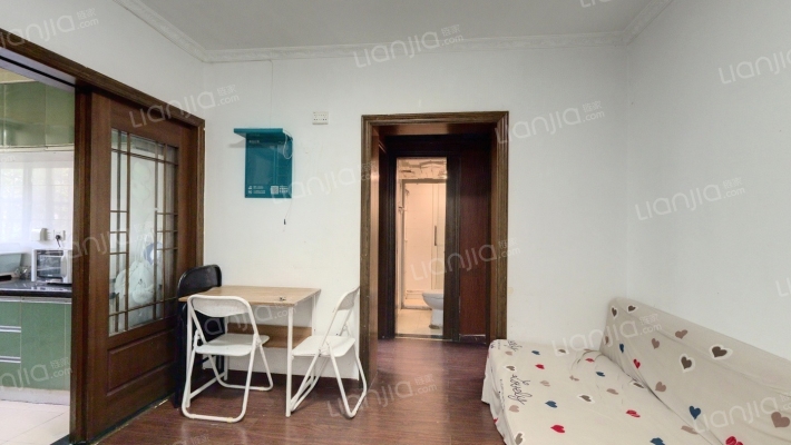 市人防宿舍二手房实景图