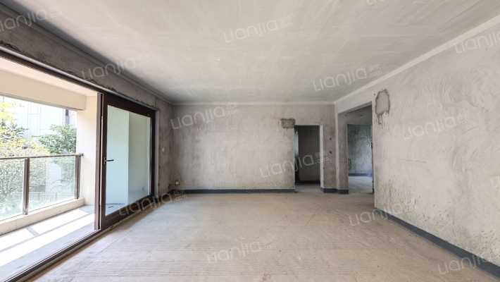 绿地听江左岸二手房实景图