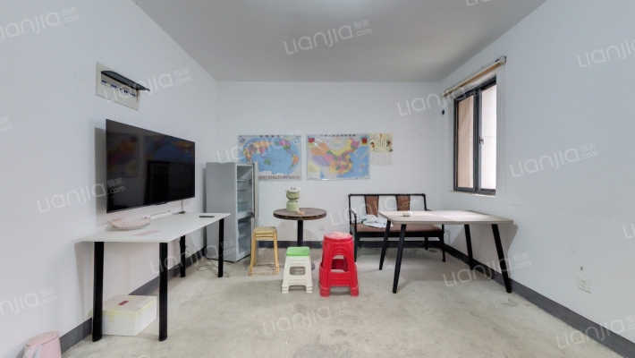 尚水湖畔淼园二手房实景图