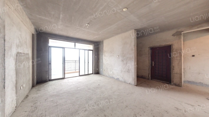 卓越麓山别墅二手房实景图