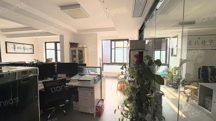 铂金大厦二手房实景图