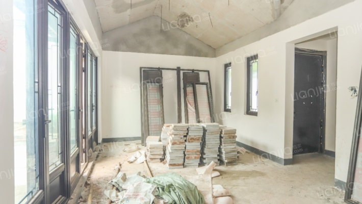 两江曲院风荷二手房实景图