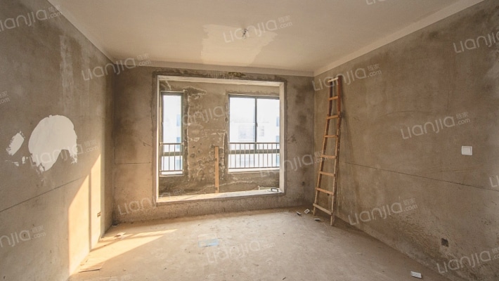 黄金花园东区二手房实景图