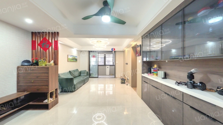 真源小区二手房实景图