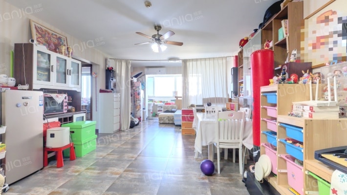 世纪宝鼎二手房实景图