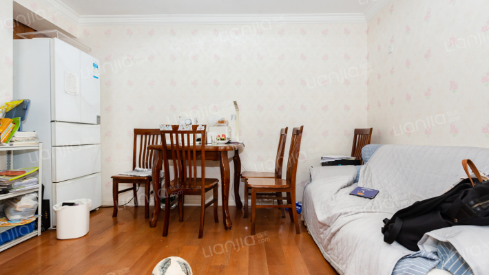 百乐公寓二手房实景图