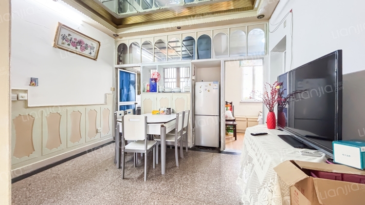 临江北村二手房实景图