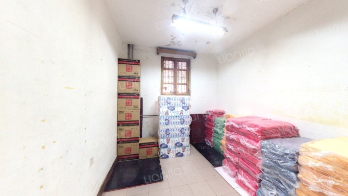 万年社区四零七站居民小区二手房实景图